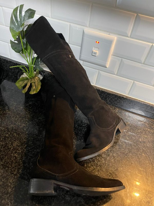 Moda in Pelle Stacked Heel Pointed Toe Suede Boots