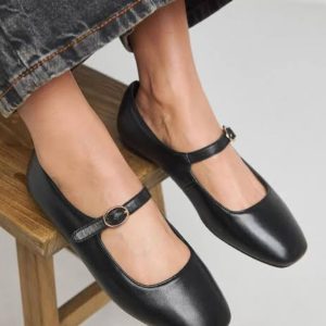 Classical Strap Pump